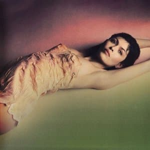 Les lotus poussent dans la boue