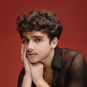 Entre Flores e Dores