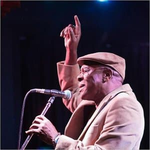 Ibrahim Canta A Ferrer