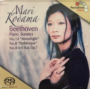 Piano Sonatas: No. 14 ''Moonlight'' / No.8 ''Pathetique'' / No. 4 In E Flat, OP.7 (Mari Kodama)