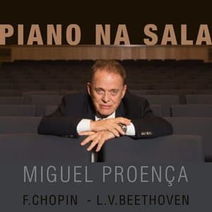 Piano Na Sala