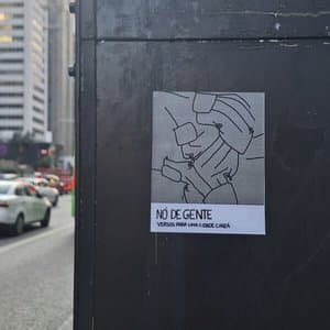 Versos Para Uma Cidade Cinza