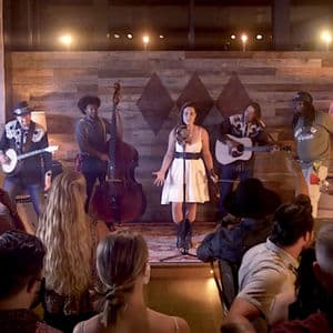 Barnburning (feat. Sarah Larsen)