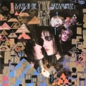 Siouxsie & The Banshees - A Kiss In The Dreamhouse '1982